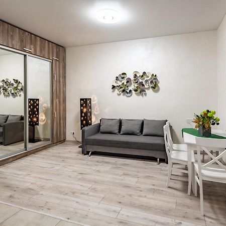 Alfa Apartments Kulisha 40 Lviv Buitenkant foto