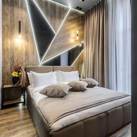 Alfa Apartments Kulisha 40 Lviv Buitenkant foto