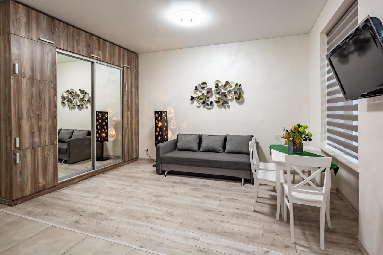 Alfa Apartments Kulisha 40 Lviv Buitenkant foto