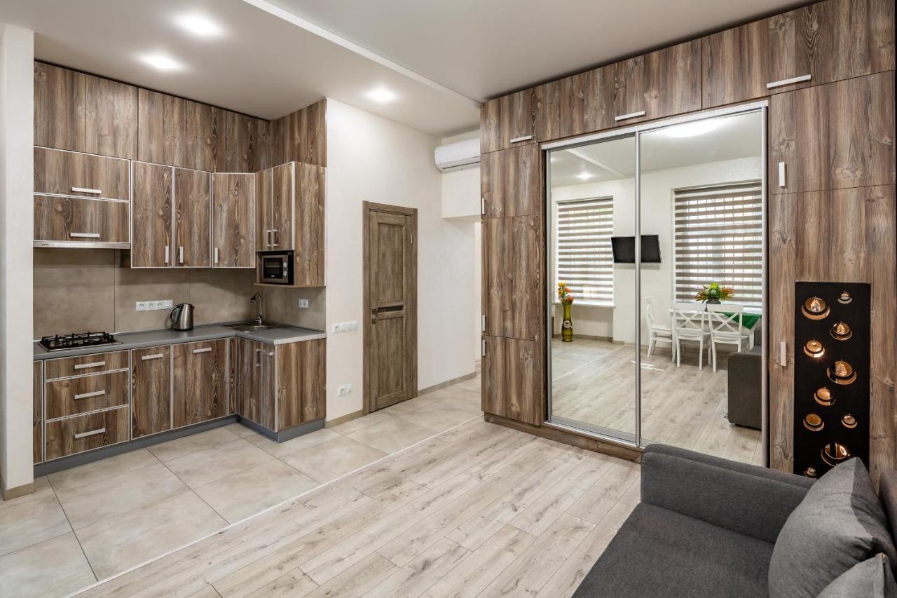 Alfa Apartments Kulisha 40 Lviv Buitenkant foto