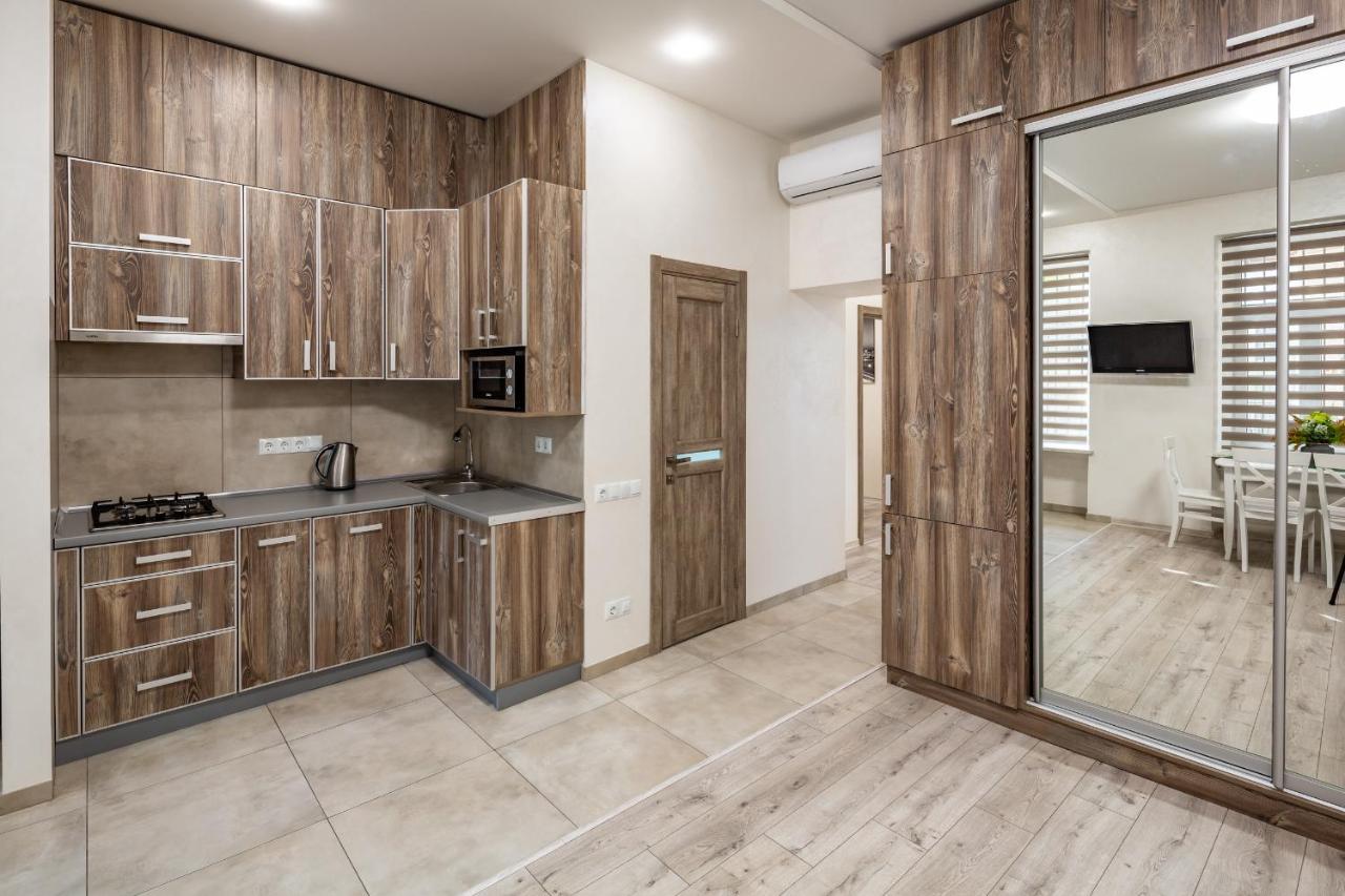 Alfa Apartments Kulisha 40 Lviv Buitenkant foto