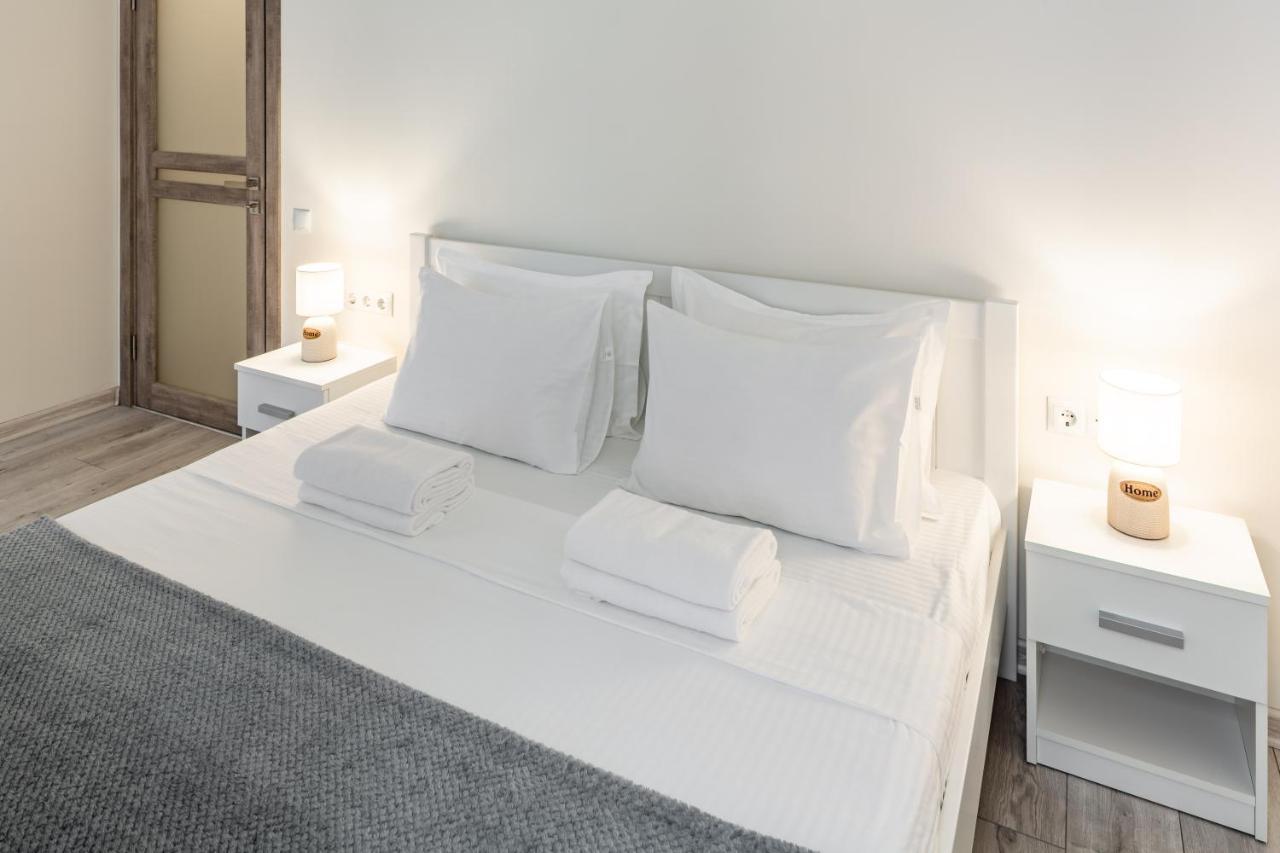 Alfa Apartments Kulisha 40 Lviv Buitenkant foto