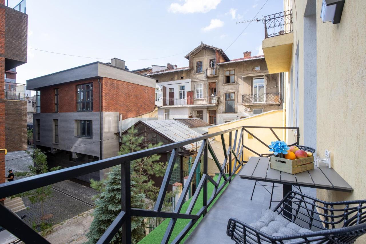 Alfa Apartments Kulisha 40 Lviv Buitenkant foto