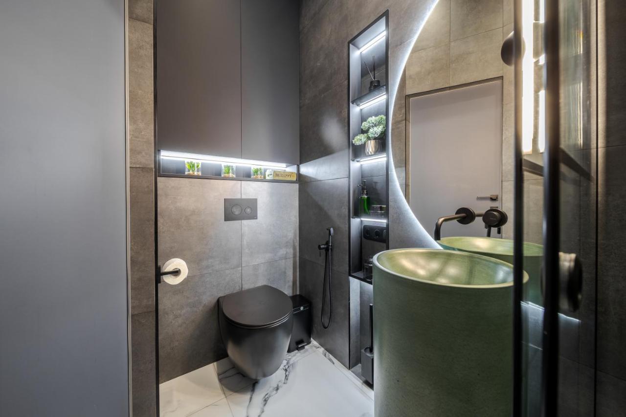 Alfa Apartments Kulisha 40 Lviv Buitenkant foto