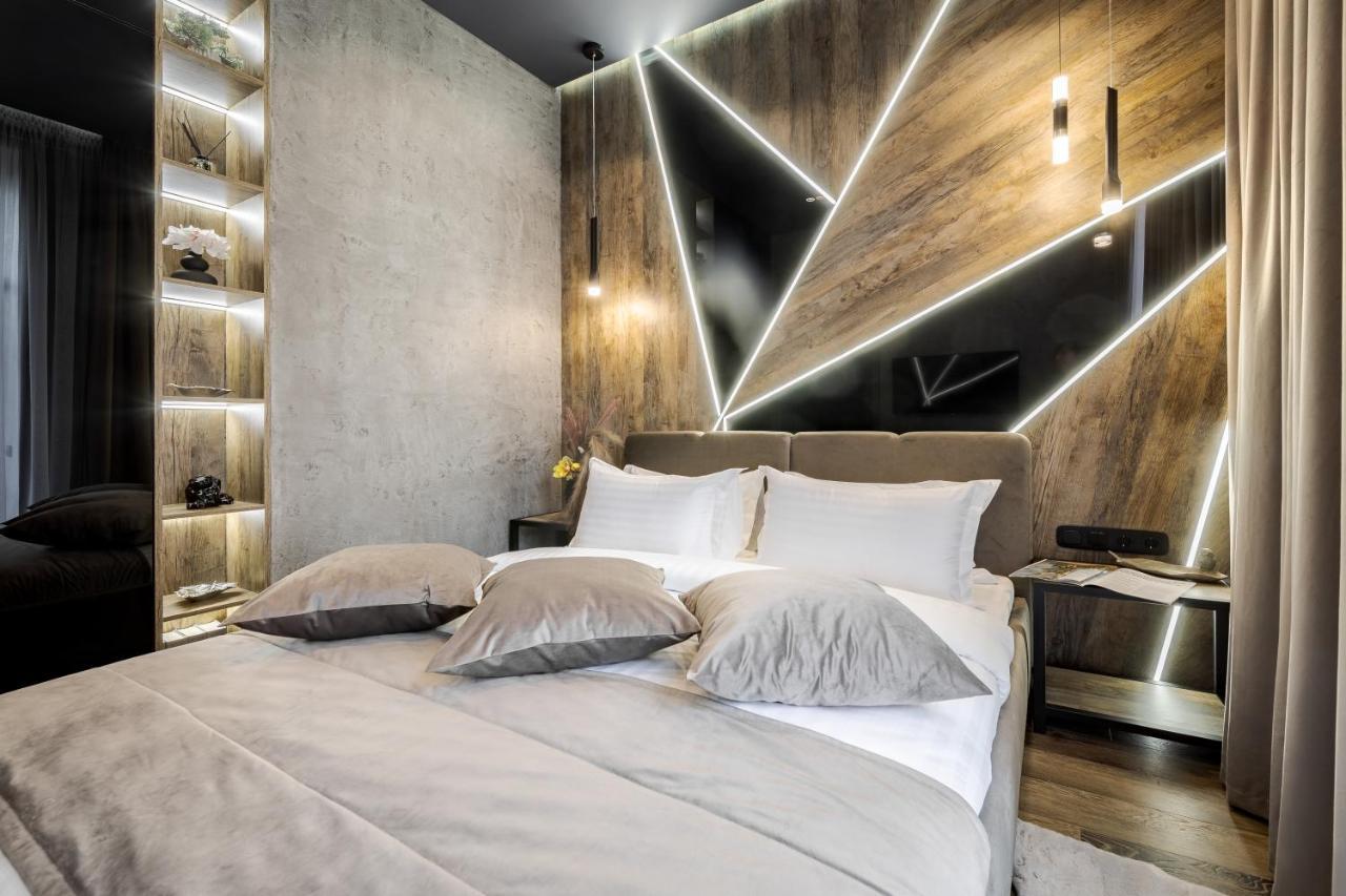 Alfa Apartments Kulisha 40 Lviv Buitenkant foto