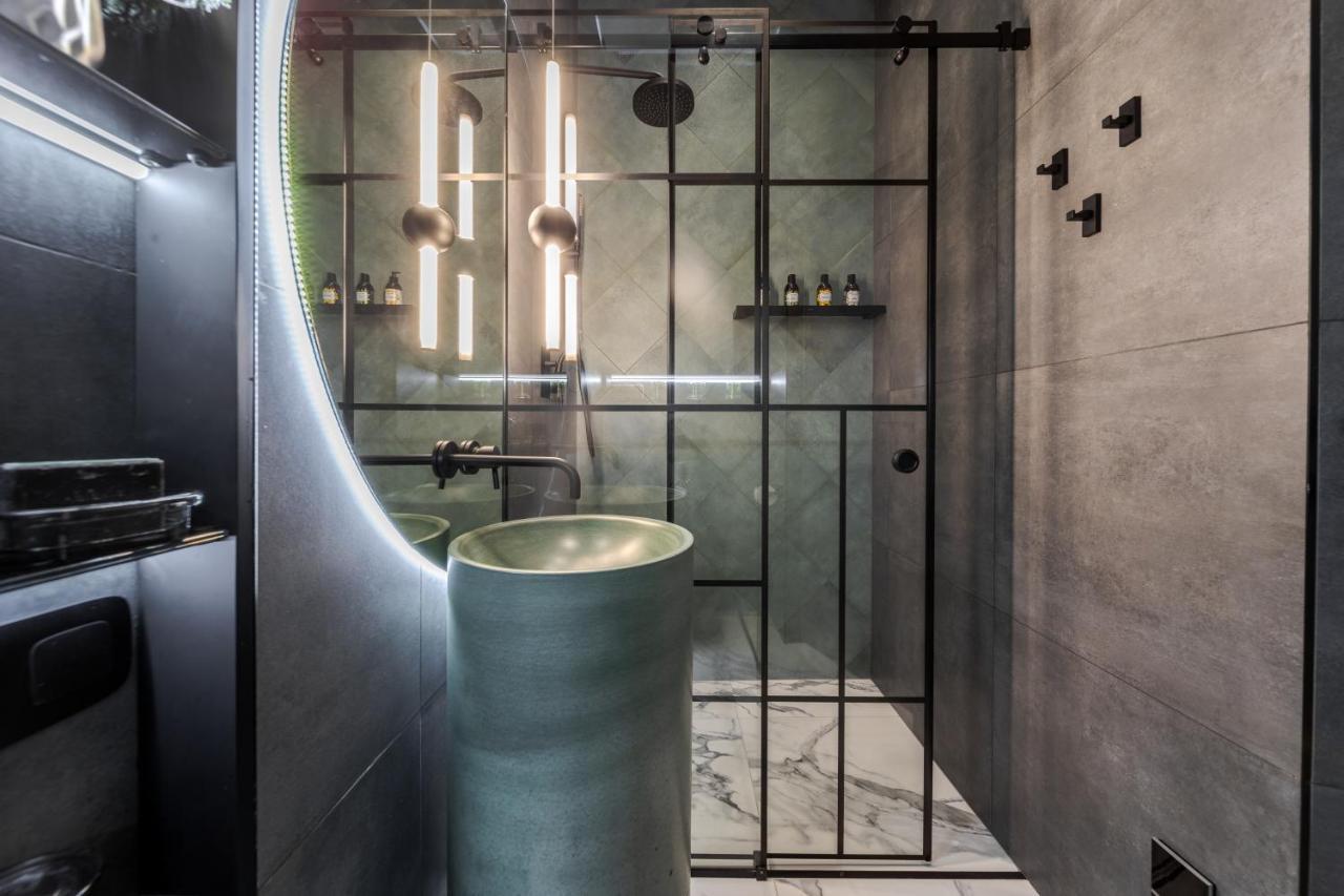 Alfa Apartments Kulisha 40 Lviv Buitenkant foto