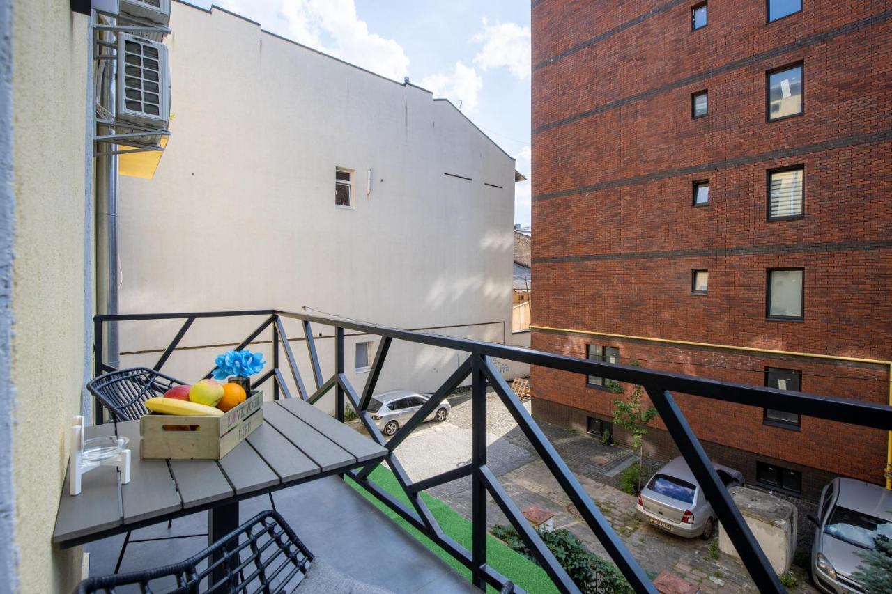 Alfa Apartments Kulisha 40 Lviv Buitenkant foto